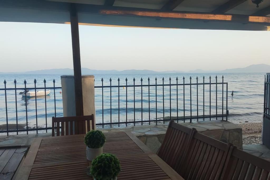 Malakion Rustic Studio Seaside View Buitenkant foto